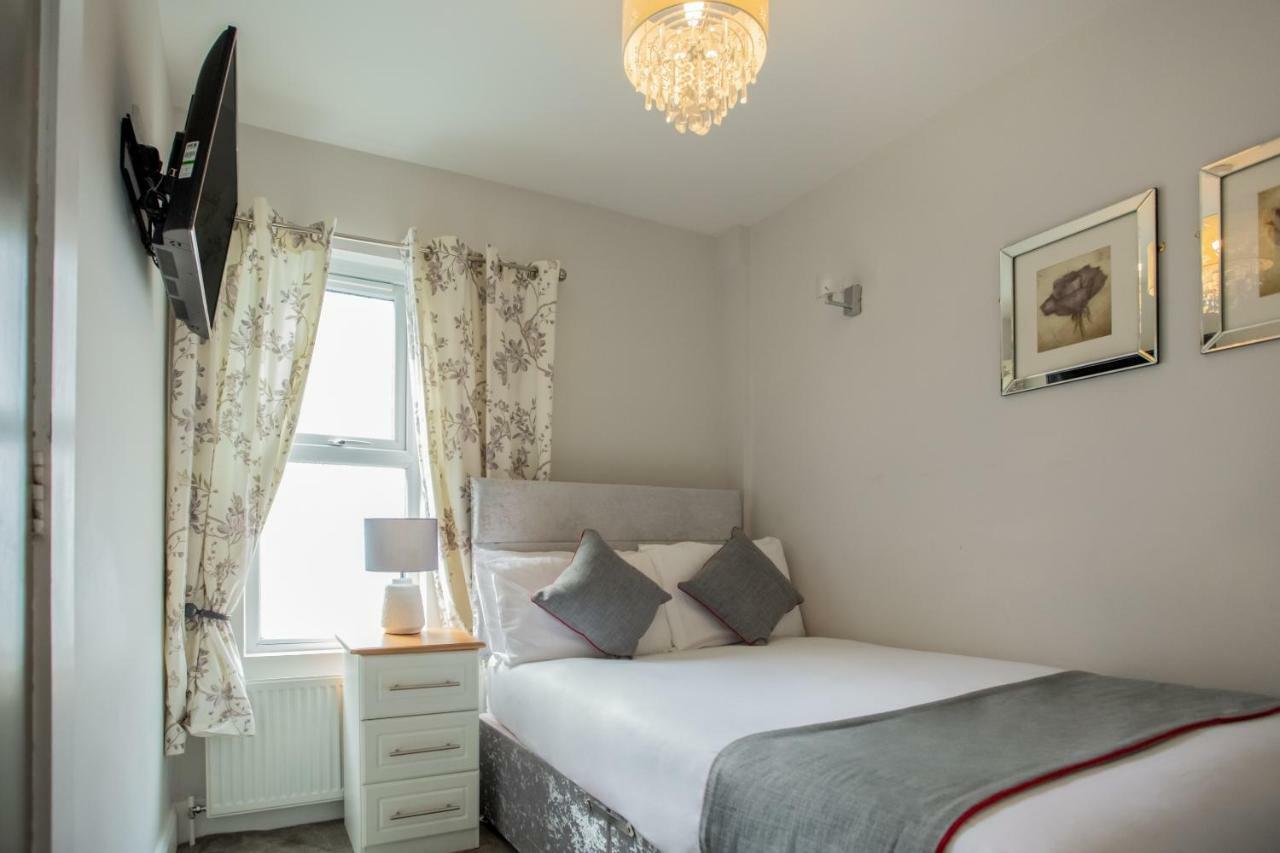 Oyo Parador Lodge Belfast Buitenkant foto